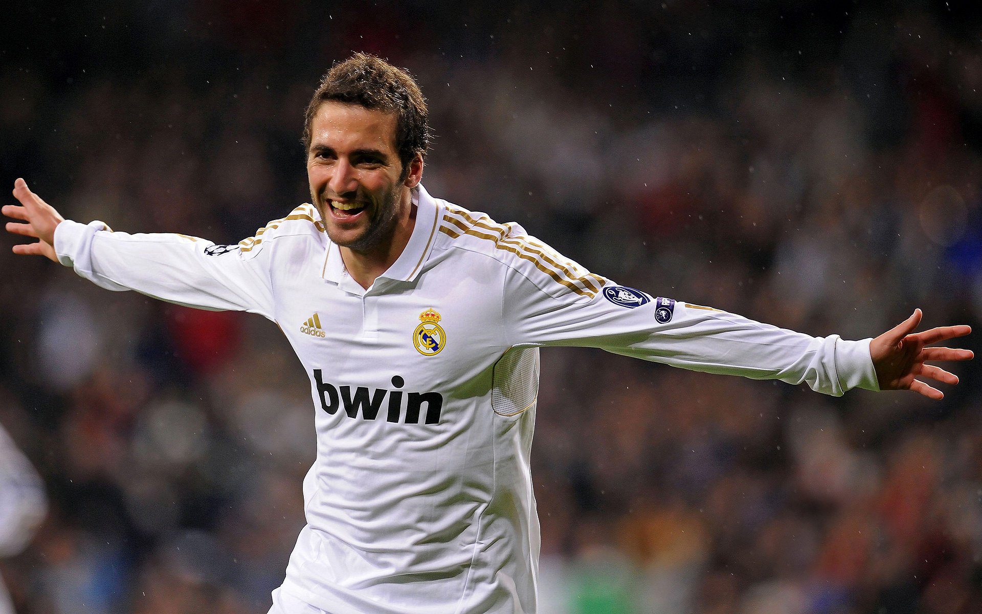 世界铁人三项锦标赛男子精英组 最后一公里上演反超神迹