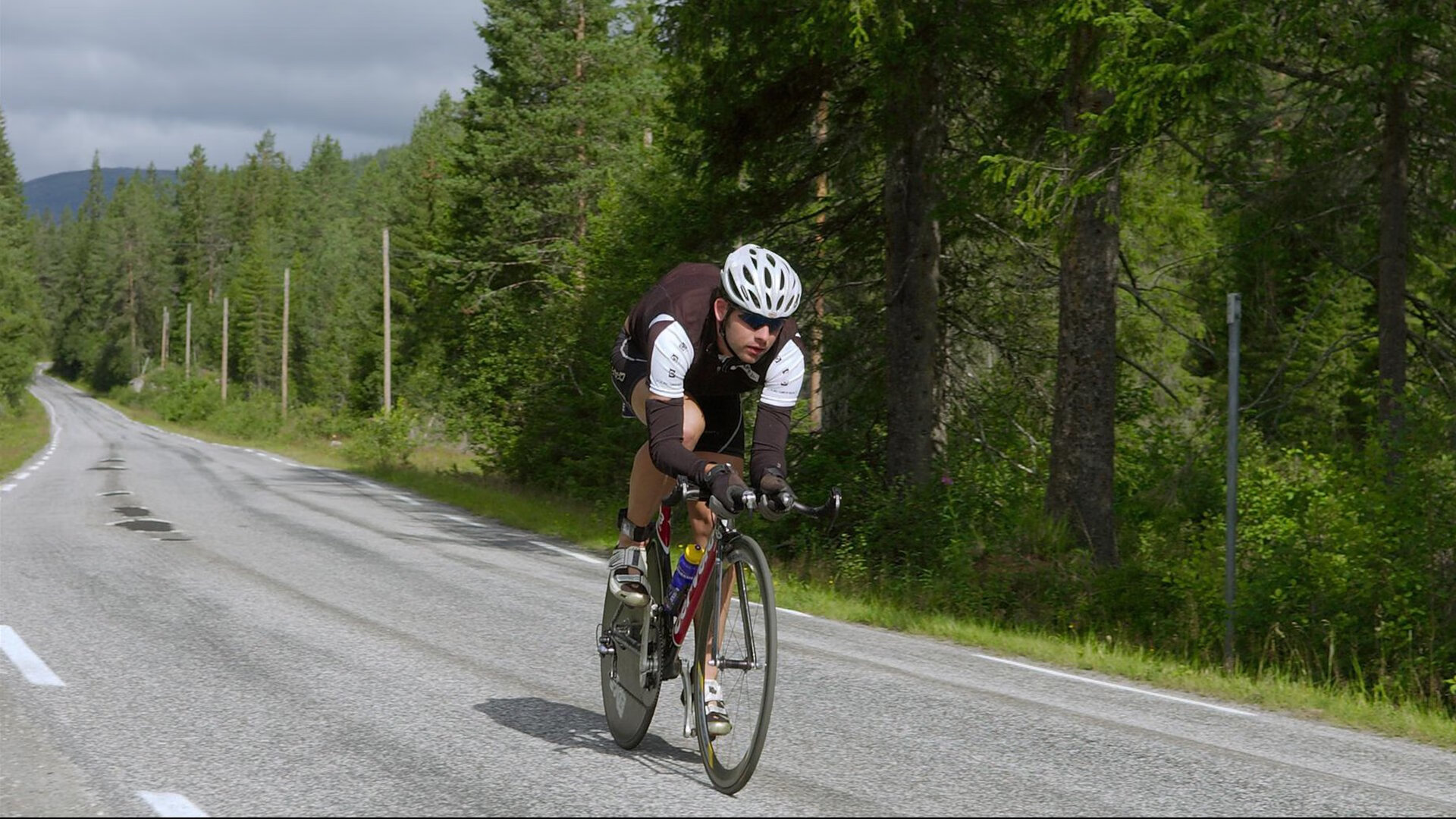 欧冠边锋之争：萨拉赫对决维尼修斯 数据表明风格各有千秋